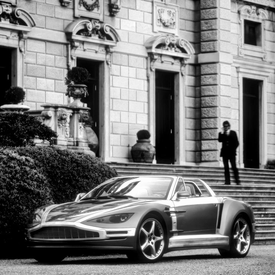  Aston Martin 2020 Concept 2001 года  (фото 7 из 15)